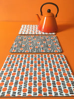 Load image into Gallery viewer, Orange cork placemats
